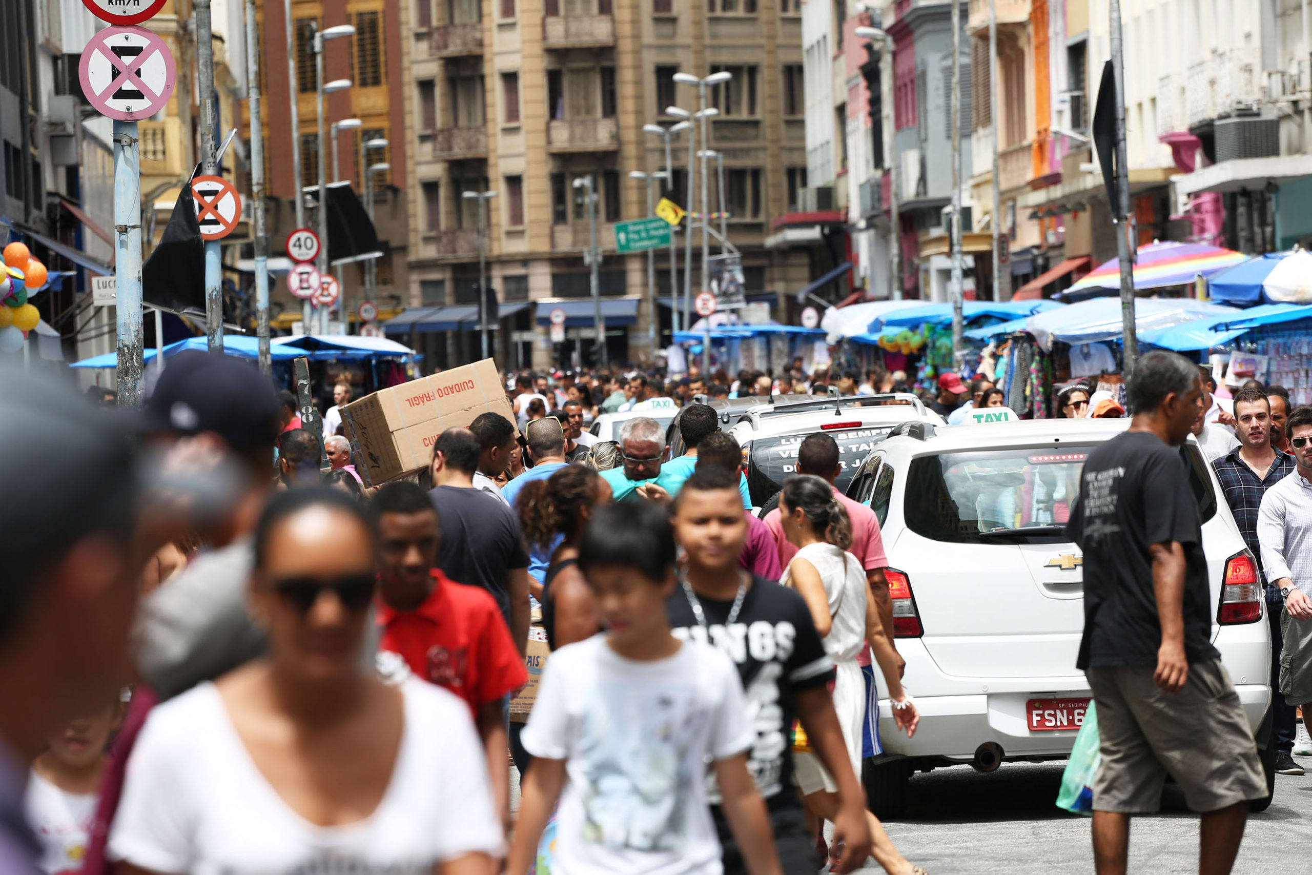 Movimentação 25 de Março.