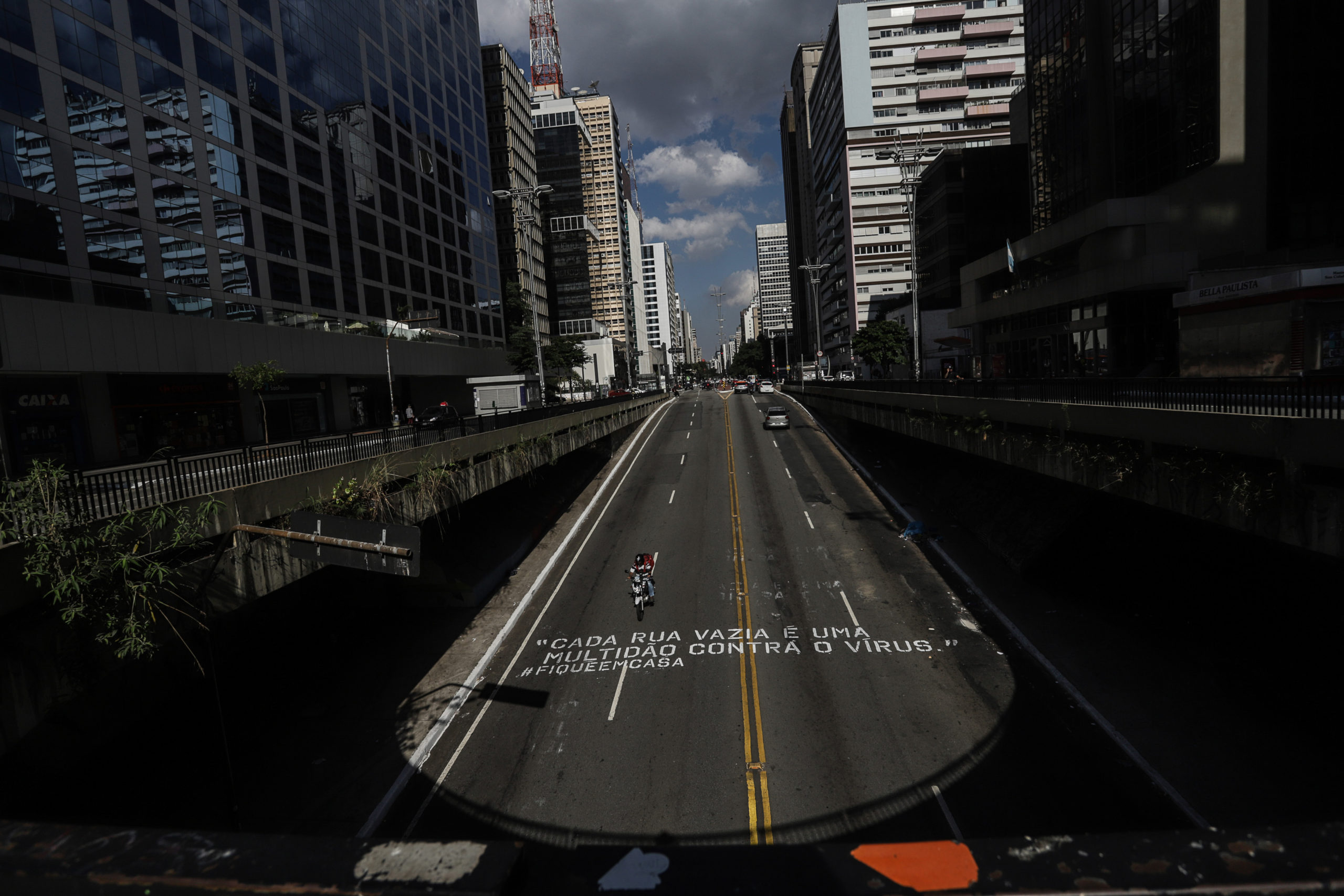 BRAZIL-SAO PAULO-ARTISTS-SLOGAN-COVID-19