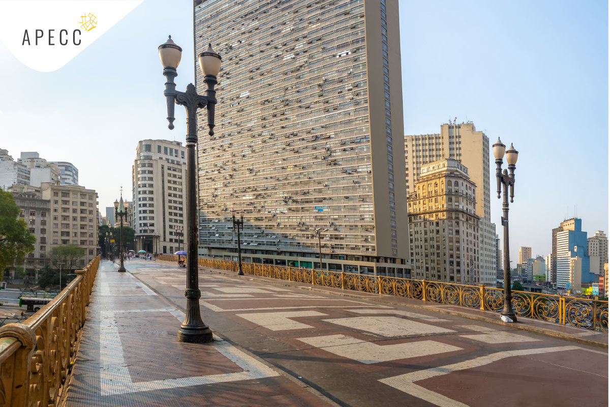 APECC_Site__1Aniversário-da-Rua-Santa-Ifigênia---Mais-de-210-anos-de-história-e-transformações