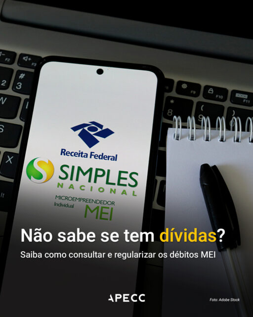 Seu MEI pode ter pendências e você nem sabe 👀

A consulta é simples e pode ser feita online:
1️⃣Você pode começar pelo site da Receita Federal, acessando o Comprovante de Situação Cadastral, que mostra se o CNPJ está regular.

2️⃣Depois, no Portal do Simples Nacional, é possível verificar débitos em aberto e valores em cobrança.

3️⃣Se houver pendências, o próprio sistema permite solicitar o parcelamento, com parcelas a partir de valores acessíveis e emissão da primeira guia (DAS) na hora. O acordo passa a valer após o pagamento dessa primeira parcela.

4️⃣Quando a dívida já está em Dívida Ativa, a regularização pode ser feita pelo portal Regularize, onde também é possível negociar condições e emitir boletos. Em alguns casos, há opções com prazos maiores e descontos.

Manter tudo em dia evita multas, bloqueios do CNPJ, exclusão do Simples Nacional e protesto em cartório, além de garantir acesso a benefícios como INSS e aposentadoria.

🔗 Quer ver o passo a passo completo?
Acesse o conteúdo no nosso site.

👉 Salve para consultar depois e compartilhe com outros MEIs!
#dividaativa #mei #debitos #apecc