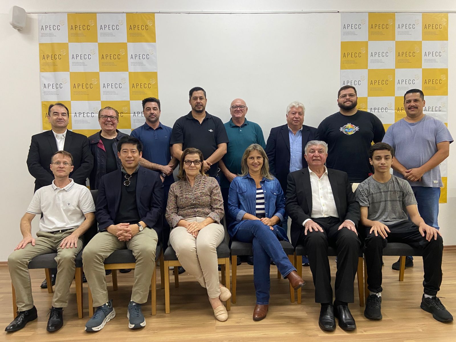 APECC e comitiva de apucarana (3)